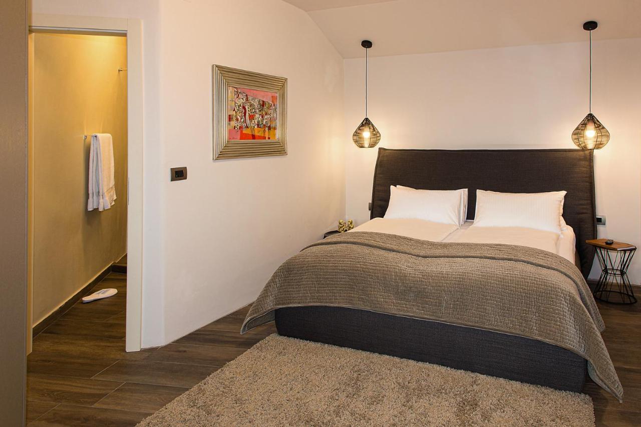 Aldila Art Rooms, Apartment And Vacation House Smartno Exterior foto