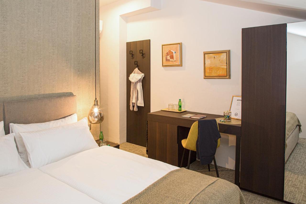 Aldila Art Rooms, Apartment And Vacation House Smartno Exterior foto